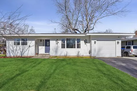 4709 William St, Mchenry, IL 60051