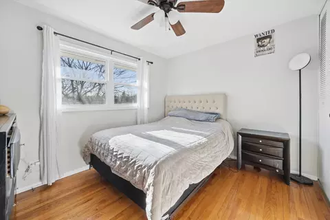 Bedroom - 4709 William St, Mchenry, IL 60051 photo 1 of 2