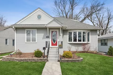 124 E Jackson St, Villa Park, IL 60181