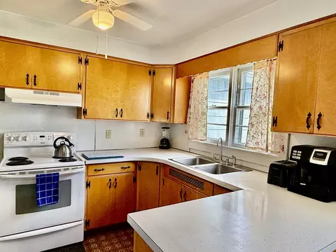 Kitchen - 307 E 8th St, Metropolis, IL 62960 photo 2 of 2