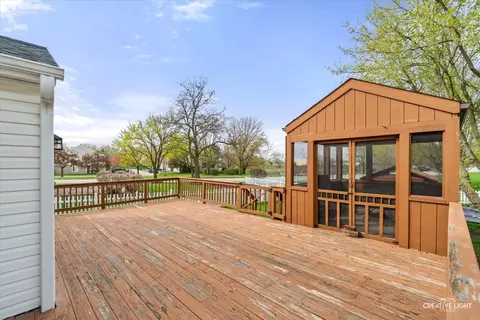 Exterior - 464 Topaz Ln, Bartlett, IL 60103 photo 9 of 10