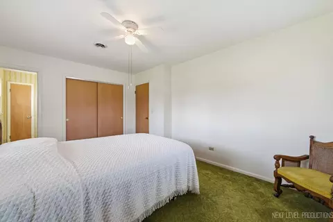 Bedroom - 1575 Lin Lor Ln, Elgin, IL 60123 photo 2 of 4