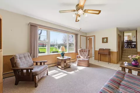 Other - 1575 Lin Lor Ln, Elgin, IL 60123 photo 2 of 3