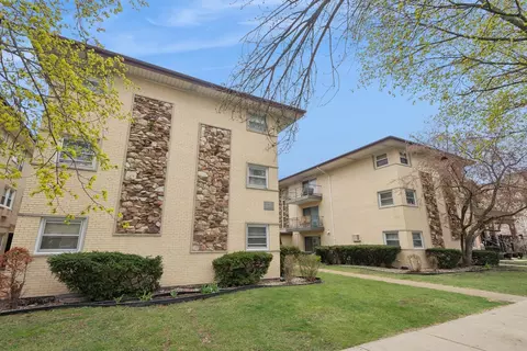 4229 N Kedvale Ave #3B, Chicago, IL 60641