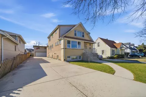 4752 S Lotus Ave, Chicago, IL 60638