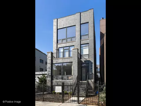934 N Winchester Ave #1, Chicago, IL 60622