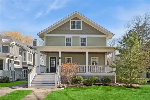 814 Park Ave, Wilmette, IL 60091