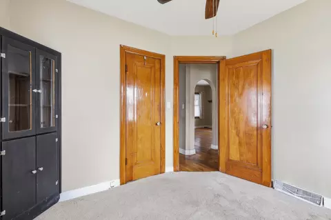 Bedroom - 2202 46th St, Moline, IL 61265 photo 5 of 7