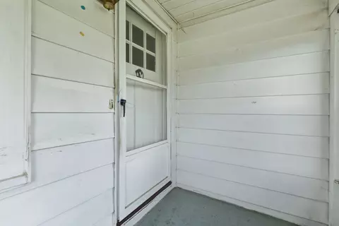 Exterior - 2202 46th St, Moline, IL 61265 photo 5 of 9