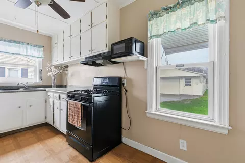 Kitchen - 2202 46th St, Moline, IL 61265 photo 1 of 5