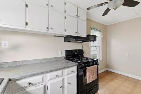 Kitchen - 2202 46th St, Moline, IL 61265 photo 5 of 5