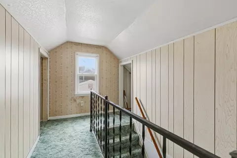 Entry Way - 2202 46th St, Moline, IL 61265 photo 3 of 3