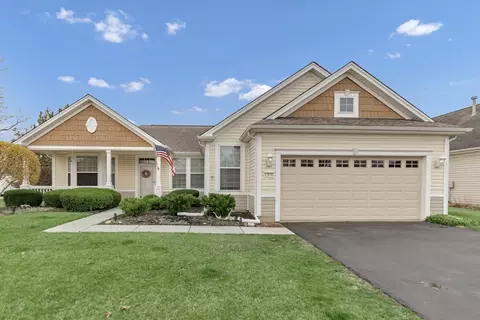 12036 Sweetwater Ln, Huntley, IL 60142