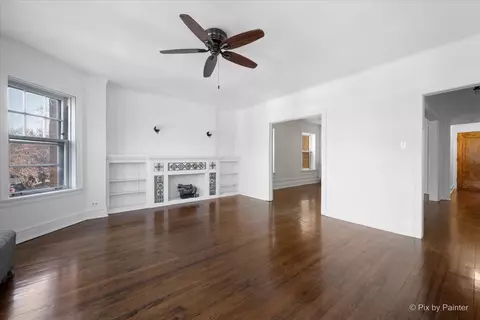 Living - 726 Hinman Ave #2E, Evanston, IL 60202 photo 1 of 6