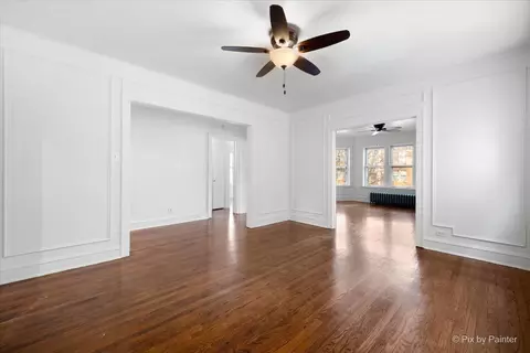 Living - 726 Hinman Ave #2E, Evanston, IL 60202 photo 6 of 6