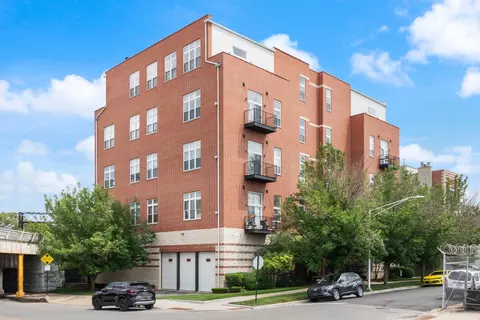 949 N Willard Ct #504, Chicago, IL 60642