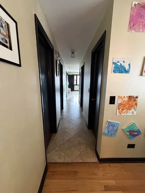 2571 Suffield St, Des Plaines, IL 60016 photo 6