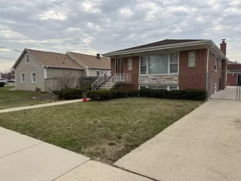 2571 Suffield St, Des Plaines, IL 60016