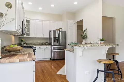Kitchen - 3844 Valhalla Dr, Elgin, IL 60124 photo 1 of 3