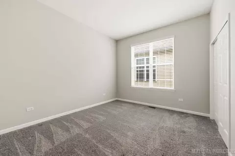 Bedroom - 3844 Valhalla Dr, Elgin, IL 60124 photo 2 of 2