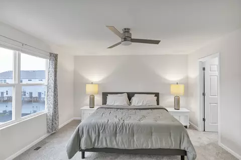 Bedroom - 2720 Lily Ln, Rolling Meadows, IL 60008 photo 1 of 3
