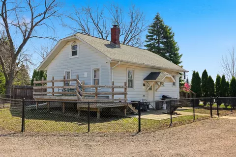 307 W Army Trail Rd, Bloomingdale, IL 60108