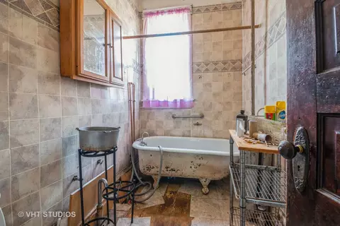 7206 S Champlain Ave, Chicago, IL 60619 photo 9