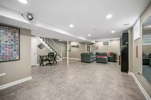 Other - 128 Parkview Rd, Glenview, IL 60025 photo 3 of 6