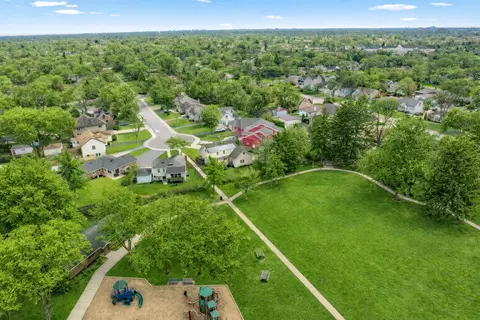 View/Area - 128 Parkview Rd, Glenview, IL 60025 photo 2 of 3