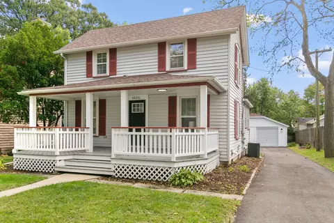 1525 Burr Oak Rd, Homewood, IL 60430