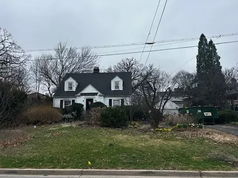 531 Maple St, Glen Ellyn, IL 60137
