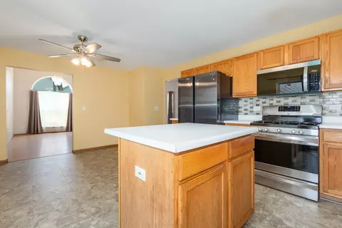 Kitchen - 7202 Faxton Ln, Plainfield, IL 60586 photo 2 of 2