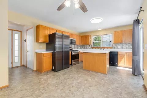 Kitchen - 7202 Faxton Ln, Plainfield, IL 60586 photo 1 of 2