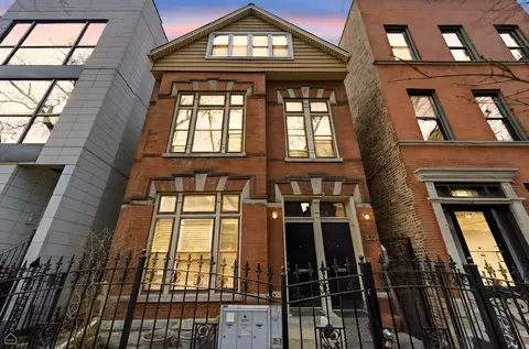 822 N Wood St, Chicago, IL 60622