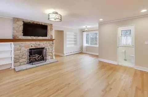 205 Orchard Rd, North Barrington, IL 60010 photo 5