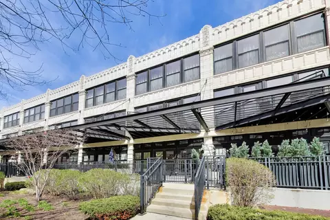 1110 W 15th St #125, Chicago, IL 60608