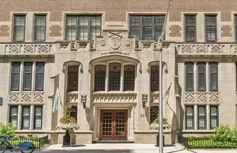 220 E Walton Pl #9W, Chicago, IL 60611