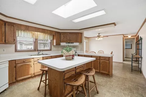 1 Swallow Ln, Beecher, IL 60401 photo 6