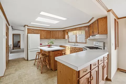 1 Swallow Ln, Beecher, IL 60401 photo 9