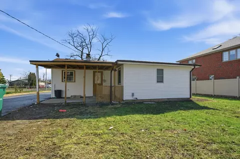 Exterior - 8516 Austin Ave, Burbank, IL 60459 photo 2 of 5