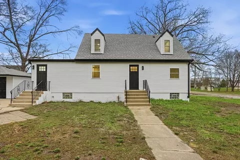 9442 S Octavia Ave, Bridgeview, IL 60455