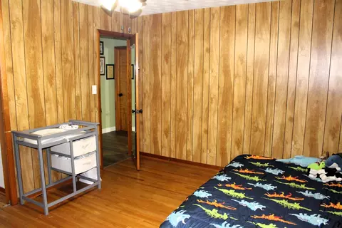 Bedroom - 8 Edgelea Cir, Clinton, IL 61727 photo 7 of 7