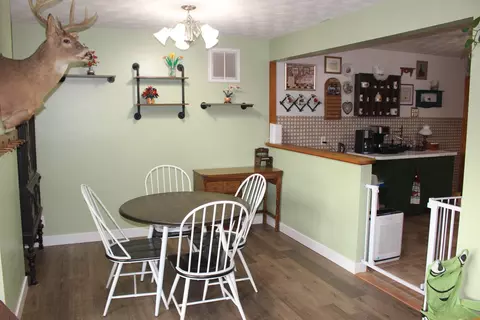 Dining - 8 Edgelea Cir, Clinton, IL 61727 photo 1 of 1