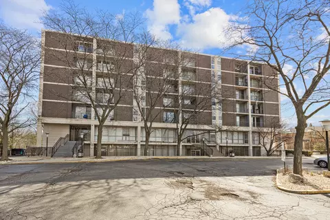 1043 S York Rd #209, Bensenville, IL 60106