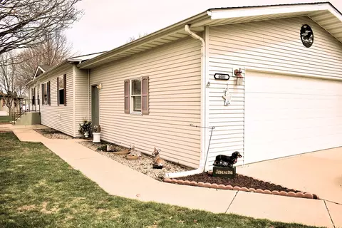4001 Greenspire, Belvidere, IL 61008