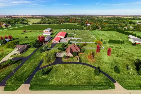 2601 N 3653rd Rd, Sheridan, IL 60551