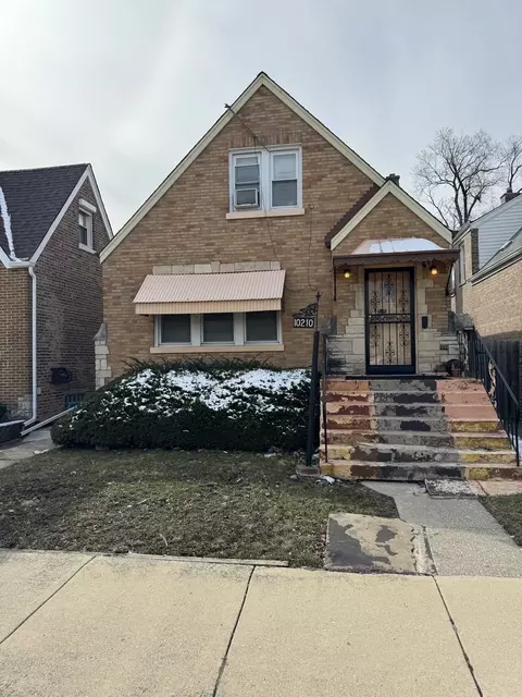 10210 S Prairie Ave, Chicago, IL 60628