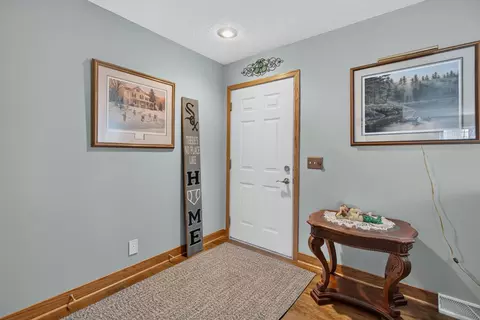 Entry Way - 3365 N School Dr, Morris, IL 60450 photo 1 of 2