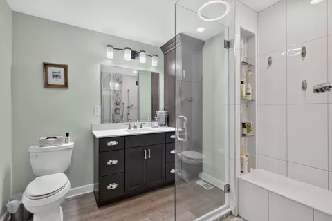 Bath - 3365 N School Dr, Morris, IL 60450 photo 2 of 3