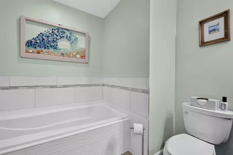Bath - 3365 N School Dr, Morris, IL 60450 photo 3 of 3